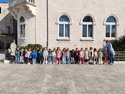 POSJET GRADSKOJ KNJIŽNICI TROGIR