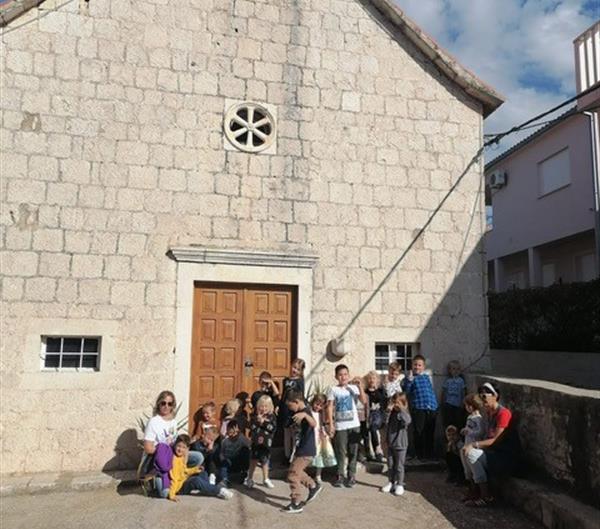 IZLOŽBA radova DV "KADUJICA" povodom blagdana Sv. Tudora i Dana Općine Okrug